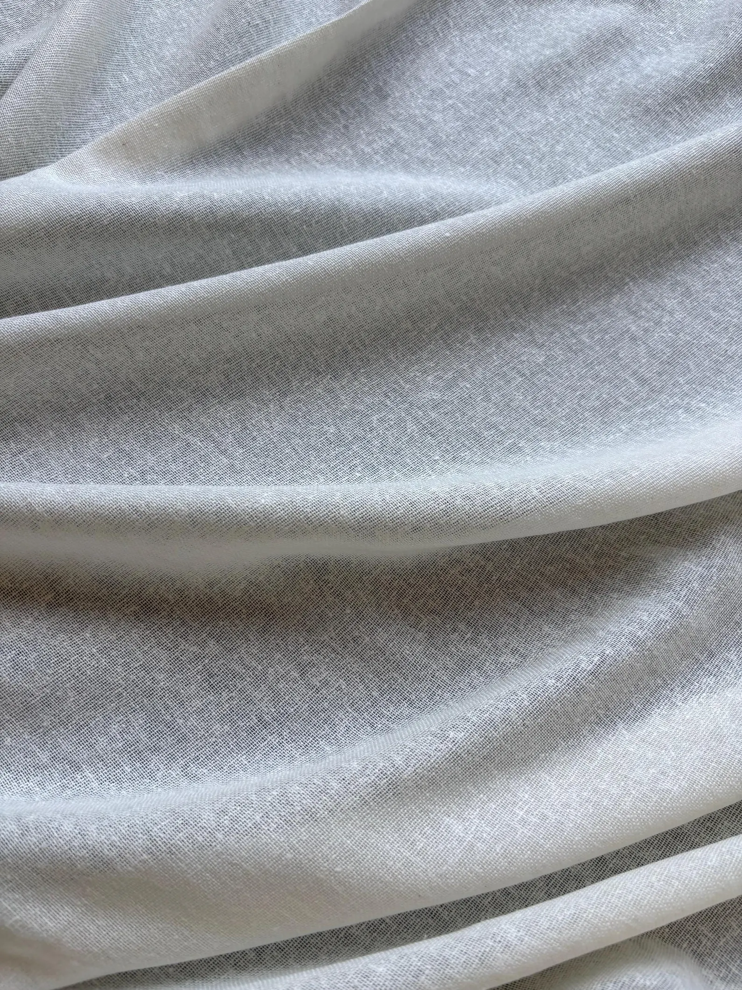 23 Momme Noil Poplin 114cm Width - Natural White